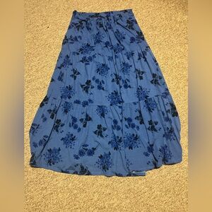 LuLaRoe Blue and Black Floral Skirt 2XL
